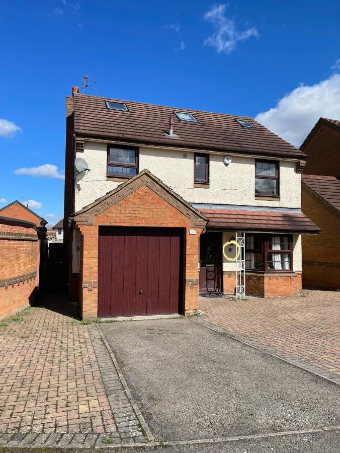 Large, Quiet, Sleeps 16, 4 Bathrooms, Parking, Leicester Exterior foto