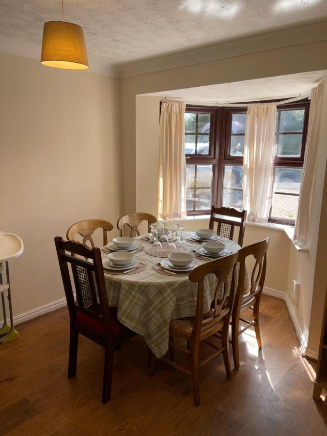 Large, Quiet, Sleeps 16, 4 Bathrooms, Parking, Leicester Exterior foto